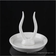 Top Quality Fashionable Jewelry Box Ox Horn Ring Holder